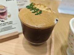 -逗号咖啡(信义荔山公馆店)