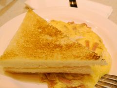牛油多士-香港新发烧腊茶餐厅(书城店)