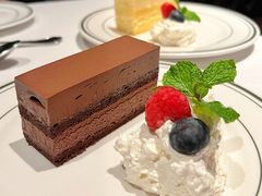 巧克力慕斯蛋糕配自制奶油-Wolfgang’s Steakhouse 沃夫冈牛排馆(上海白玉兰广场店)
