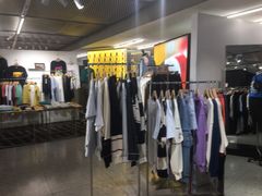 -i.t(湖滨银泰in77店)