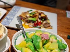 诺登火腿坍小瓜-云海肴·汽锅鸡·云南菜(美罗城店)