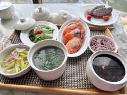 -臻康乃馨月子中心(集美店)