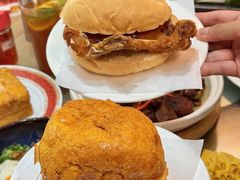 -滋味满屋美食坊(上海街店)
