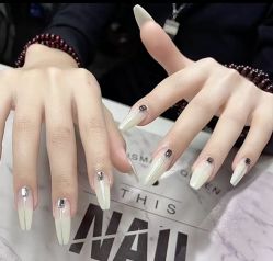 -1T·1M 日式美甲美睫