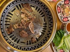 -汉江山料理级自助烤肉黑金冠(周口好吃城店)