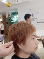 -心迪染发专门店