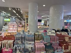 -鹏佳腾学生文创