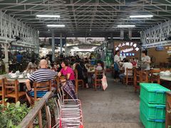 大堂-四川小胡子海鲜(丁村万人海鲜广场店)