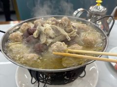 -一口猪海鲜浑锅·东北家常菜