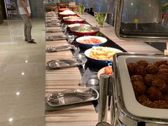 自助取餐区-建滔诺富特酒店-悦餐厅