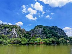 -星湖旅游景区七星岩