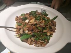 -费大厨辣椒炒肉(高铁吾悦广场店)