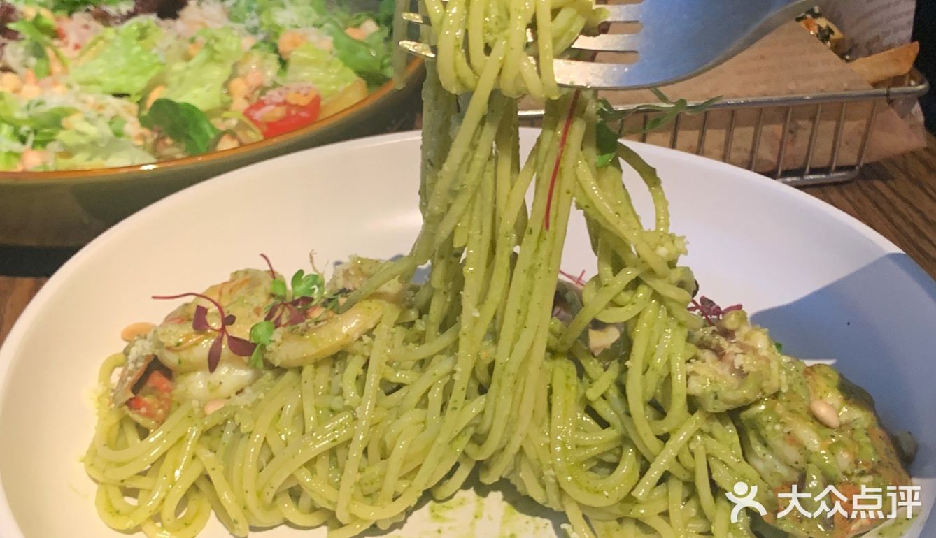 报告！发现一家长沙超有氛围感的西餐厅‼️