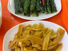 酸辣瓜条-香妃烤鸡(新奥店)