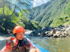 -仙人谷漂流景区