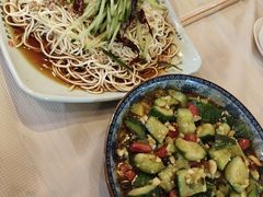 -霄汉牛三鲜湖北砂锅菜(万松园2店)