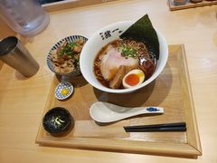 猪肉拉面-面屋 猪一