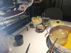 -左庭右院鲜牛肉火锅(浦江欢乐颂店)