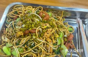 Grilled Sausage Stir-Fried Noodles