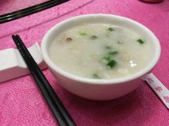 招牌鱼茸粥-轩记海鲜餐厅·四十五年老字号·经典粤菜(西区彩虹店)