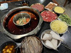 -邓莽子老火锅(中兴路总店)