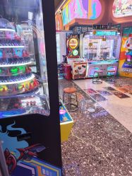 -卡通尼乐园(景枫中心店)
