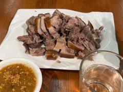-滑二狗肉美食坊(国龙店)
