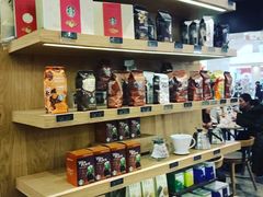 零售区-星巴克(南京鼓楼吾悦广场店)