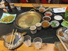 -顶顶汤火牛排火锅·经典铜锅涮肉