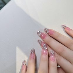-花系美·美甲美睫精品店