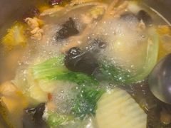 -一席地·本地鸡窝·杭帮鸡火锅(萧山银隆百货店)