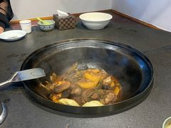 -缘福乡村铁锅炖民宿(八达岭店)