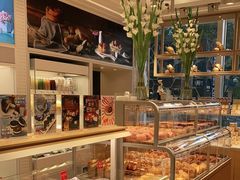 面包甜点陈列柜-好利来(朝外店)