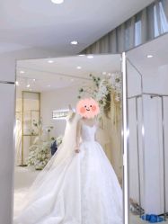 -台湾蔡美月婚纱租赁