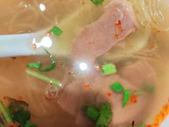 牛肉粉丝汤-鑫震源·苏式大虾生煎(山塘街店)