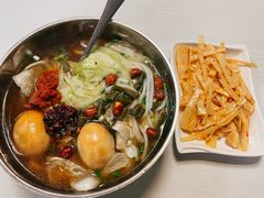 -龙香记桂林米粉(东扬威街11号楼店)