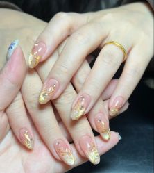 -桃色美甲沙龙