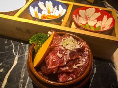 -山川小町·极番烧肉(新地假日广场店)