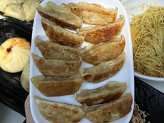 -李与白包子铺(桐梓林店)