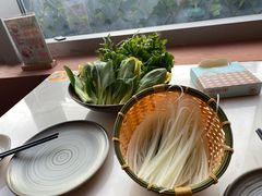 -喃喃椰·糟粕醋·椰子鸡火锅(七堡花园店)