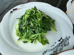 -七的湖·晚芳亭·阳澄湖农家菜·大闸蟹(莲花岛店)