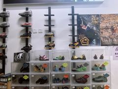 -问山MountQuest攀岩馆