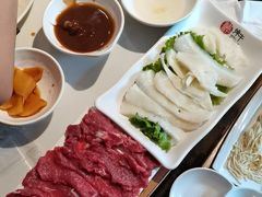 -焯牛潮汕牛肉火锅(云峰街创始店)