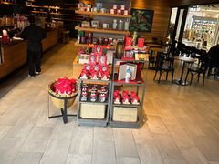 -星巴克(杭州西湖银泰1F店)