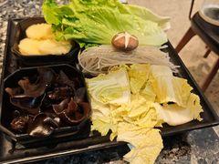 -一席地·本地鸡窝·杭帮鸡火锅(萧山银隆百货店)