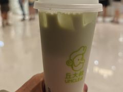 -冰纷万象滑冰场(南山万象天地店)