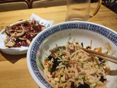 -肘子酥·天津菜·特色捞面(德云社店)