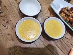 小茬子粥-小船渔村·大连菜(明泽街店)