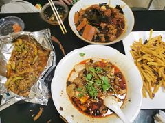 -小四川美食馆(幸福路店)