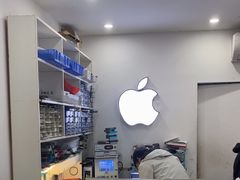 -修卜凡二手严选店·手机维修·回收租赁(川沙地铁站店)